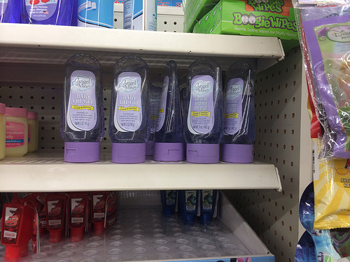 Baby oil... you breed show people know what I'm talking about with this one!