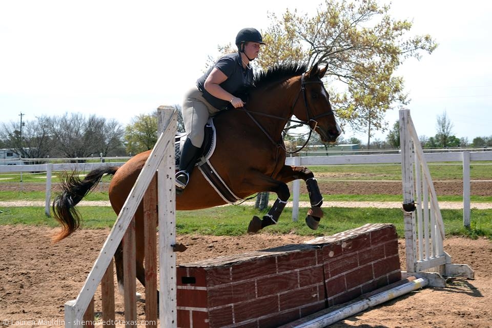 I lean left and then wonder why he bulges after the jump!?